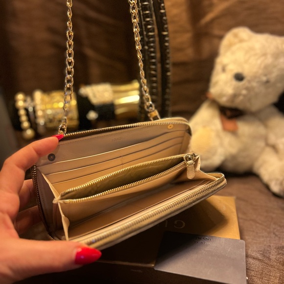 PRADA Authentic, Clutch, Bifold Wallet, Crossbody. - Picture 13 of 16